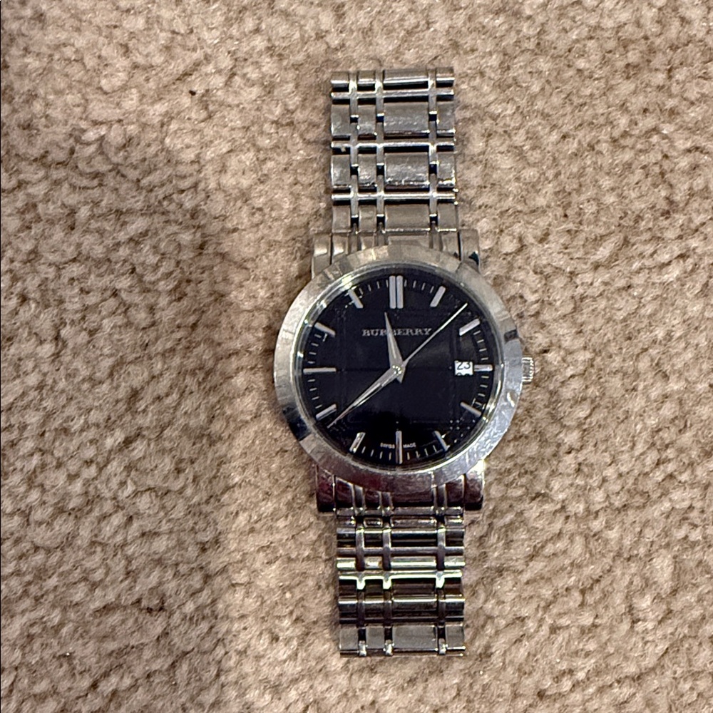 Burberry heritage watch with black face